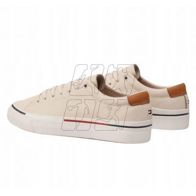 3. Tommy Hilfiger Sneaker M FM0FM02855 shoes