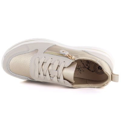 3. Women's leather low shoes in beige and gold eVento 9784