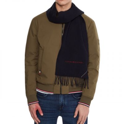 9. Tommy Hilfiger 1985 Scarf Woven AM0AM10373