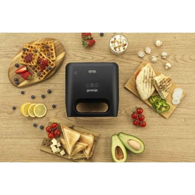 6. Gorenje SM703GCB 700 W Black