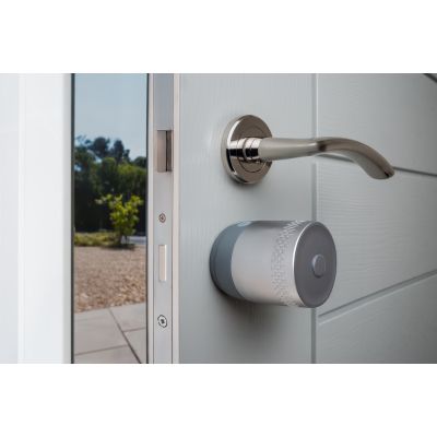 7. Yale Linus Smart Lock L2 Lite Silver Smart Door Lock