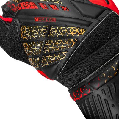 12. Reusch Attrakt Solid 5570515 7075 Goalkeeper Gloves