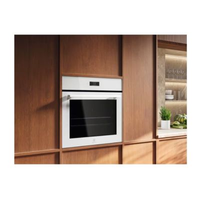 5. ELECTROLUX LOE8F38V Oven