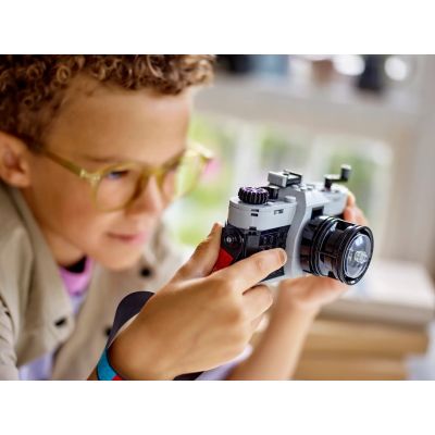 13. LEGO Creator 31147 Retro Camera