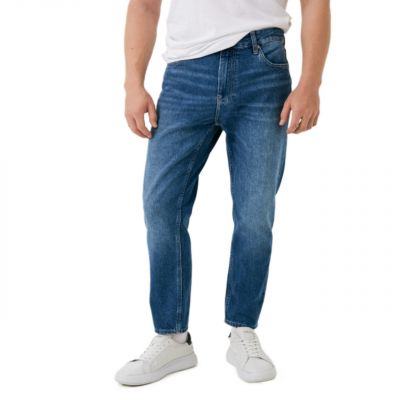 11. Calvin Klein Jeans Dad Jean M J30J323368