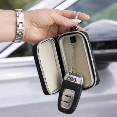 3. Wozinsky WBS-20 RFID Anti-Theft Car Key Case - Faraday Cage - Black
