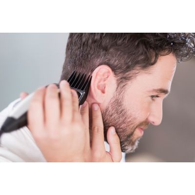 10. WAHL Home Pro 09243-2616 Hair Clipper