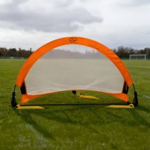 Pop-up soccer training goal - orange (S) 76x45x45 cm