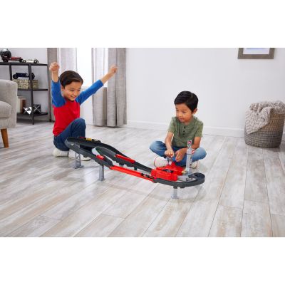 3. Hot Wheels Racing F1 Sprint Rennstrecke