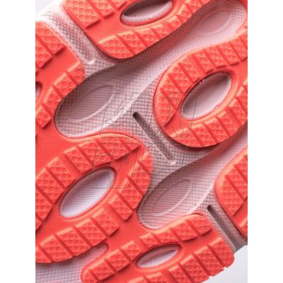 18. Shoes Under Armor Machina 3 W 3024907-600