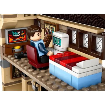 6. LEGO Harry Potter 76451 Privet Drive: Aunt Marge's Visit