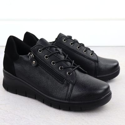 3. Vinceza W 39964 JAN411A wedge shoes