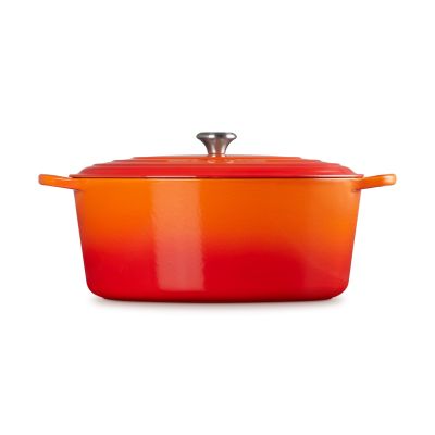 3. Le Creuset Signature Roaster 40cm Red Oven