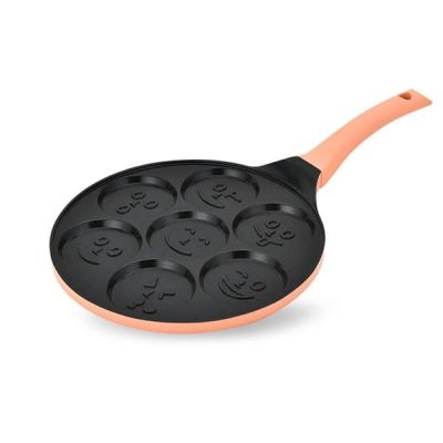 3. Pancake pan 26cm Maestro MR-1222-B SMILE