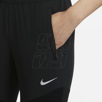 4. Nike Dri-FIT Essential W DH6975-010 pants