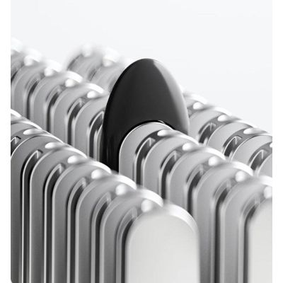 8. Xiaomi Cordless Hair Straightener Brush 28W White, Black