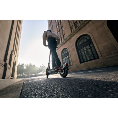 4. Segway F3 Pro E Scooter | eKickScooter | Up to 25 km/h | Black