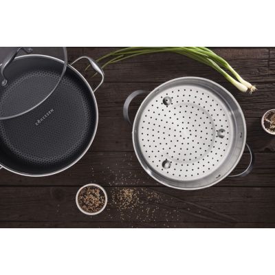 9. Kohersen Black Cube DIAMOND-coated pot with steaming function (28 cm; 8.3 l)