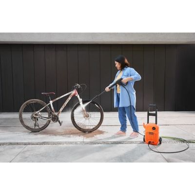 6. Black & Decker BEPW1300L-QS Compact Pressure Washer Electric 312 l/h Orange