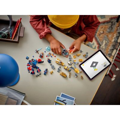 7. LEGO Marvel Super Heroes 76322 Avengers: Endgame Thor vs. Chitauri