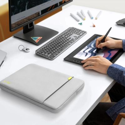 13. Tech-Protect Defender Laptop Bag 15-16" - Gray