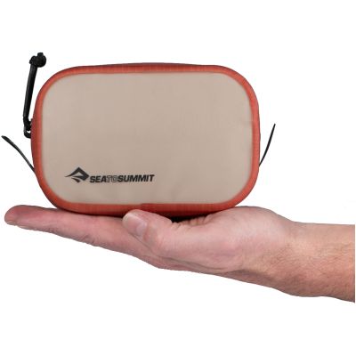 3. SEA TO SUMMIT Hydraulic Packing Cube Travel Organizer