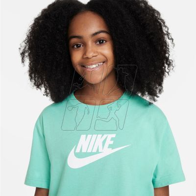 6. Nike Sportswear Jr T-shirt FD0928-349