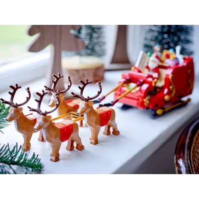 12. LEGO 40499 Santa's Sleigh