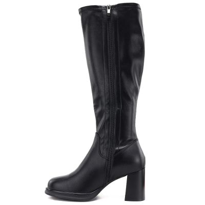 3. Black heeled women’s boots Potocki SZ12861