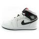 2. Nike Air Jordan 1 women's high-top sports shoes fashionable sneakers white black