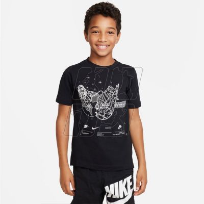 2. Nike Sportswear Jr DX9511-010 T-shirt