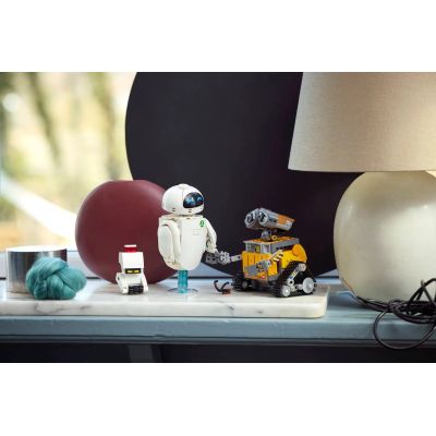 9. LEGO Disney Pixar 43279 WALL-E and EVE