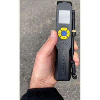 14. MICHELIN BATTERY-POWERED TOURING COMPRESSOR PUMP