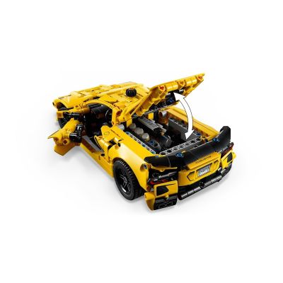 7. LEGO Technic 42205 – Chevrolet Corvette Stingray