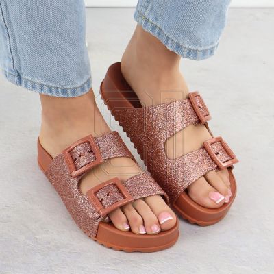10. Zaxy RR285025 W INT2135A flip flops