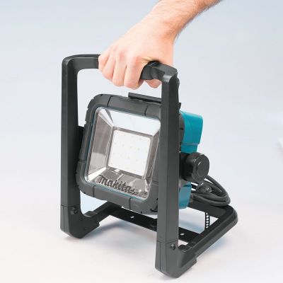 15. CONSTRUCTION LAMP 14.4/18V/230V LED DML805 MAKITA