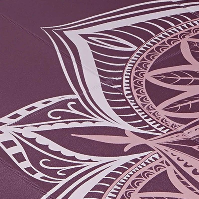 12. Gaiam Cranberry Point 2 MM 63640 yoga mat