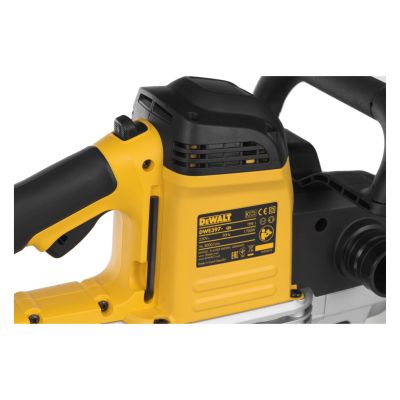 3. DeWalt Alligator DWE397-QS (1700W) Reciprocating Saw