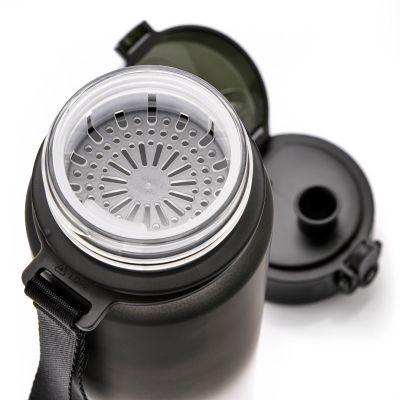 21. Meteor 650 ml sports bottle dark green