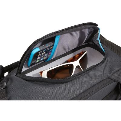 3. Thule TSDP-115 Submarine Backpack 15" Dark Shadow
