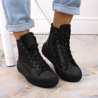 3. Lace-up insulated sneakers Big Star W INT1902B black