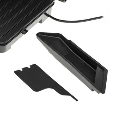 17. ADLER AD 3051 electric grill