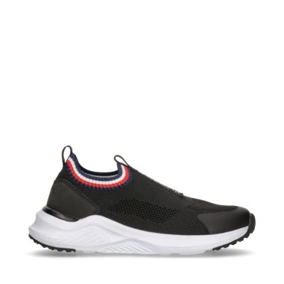 7. Tommy Hilfiger Low Cut Easy-On Sneaker Black W T3A5-33057-1355999-999