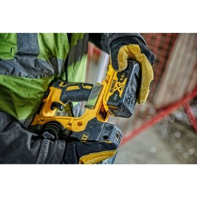 6. DeWALT DCH274P2T-QW 1100 RPM SDS Plus Rotary Hammer