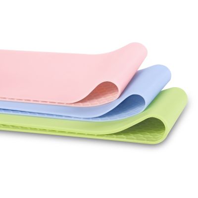 8. A set of three training bands with an anti-slip structure, Spokey JUICY SET