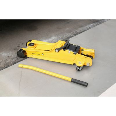 4. Stanley STMT81251-1 Vehicle Jack/Stand