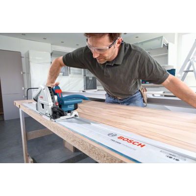 2. GKT 55 GCE 1400W BOSCH plunge-cut circular saw