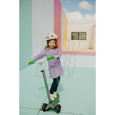 2. Micro Scooter Maxi Deluxe Pro Grey/Green