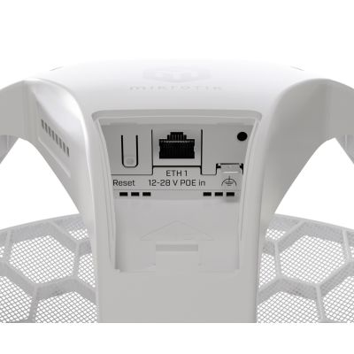 2. Mikrotik WRL LHG WIFI6/LHG-5AXD router