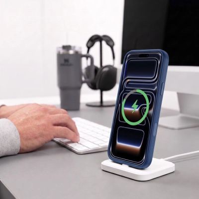 8. Tech-Protect MagPeak MagSafe CC Case for iPhone 18 Pro / 17 Pro - Clear Navy Blue
